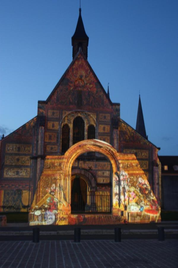 L'Hotel De Chartres Exterior photo